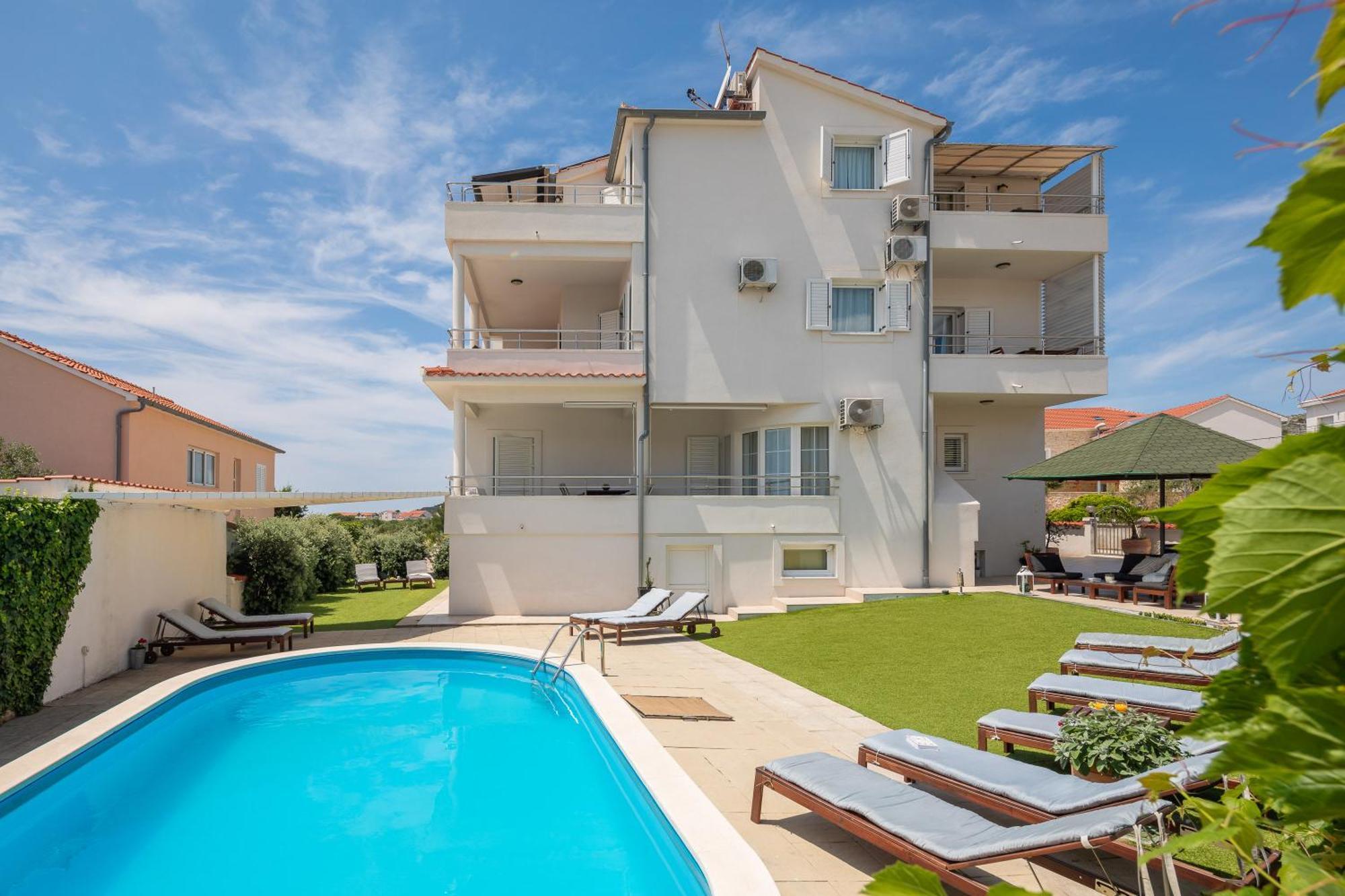 Sea View Apartments Tihi II Vodice Exterior foto